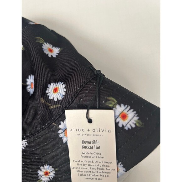 Alice + Olivia Reversible Daisy Print Bucket Hat, OS - Picture 2 of 3
